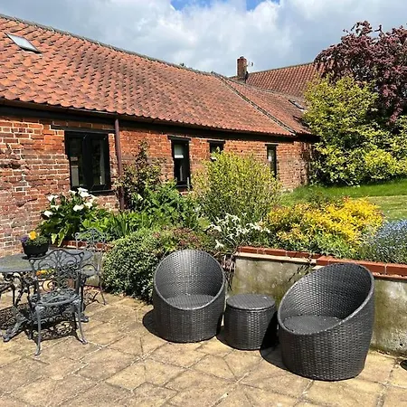 The Stables, Moulton St Mary Villa Norwich Exterior photo