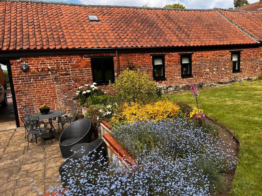 The Stables, Moulton St Mary * Норвич